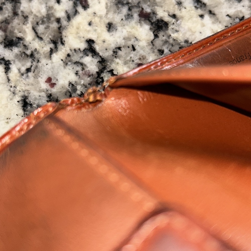 Louis Vuitton Epi Bifold Wallet - Picture 14 of 16